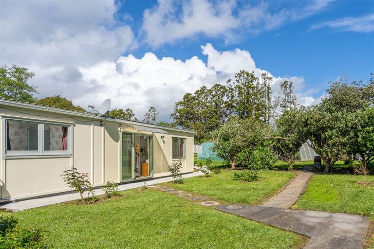 Photo of property in 1021 Old North Road, Waimauku, 0882