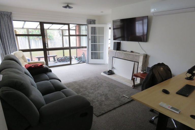 Photo of property in 28 Chedworth Avenue, Bishopdale, Christchurch, 8053