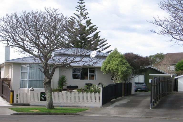 Photo of property in 8a Busby Place, Awapuni, Palmerston North, 4412