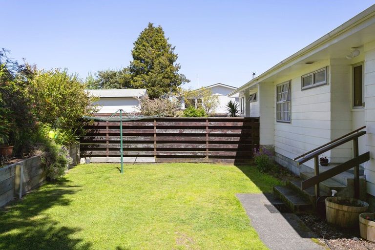 Photo of property in 2/17 Cumberland Street, Tauhara, Taupo, 3330