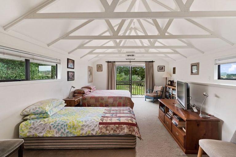 Photo of property in 1071 Tauhoa Road, Kaipara Flats, Warkworth, 0984