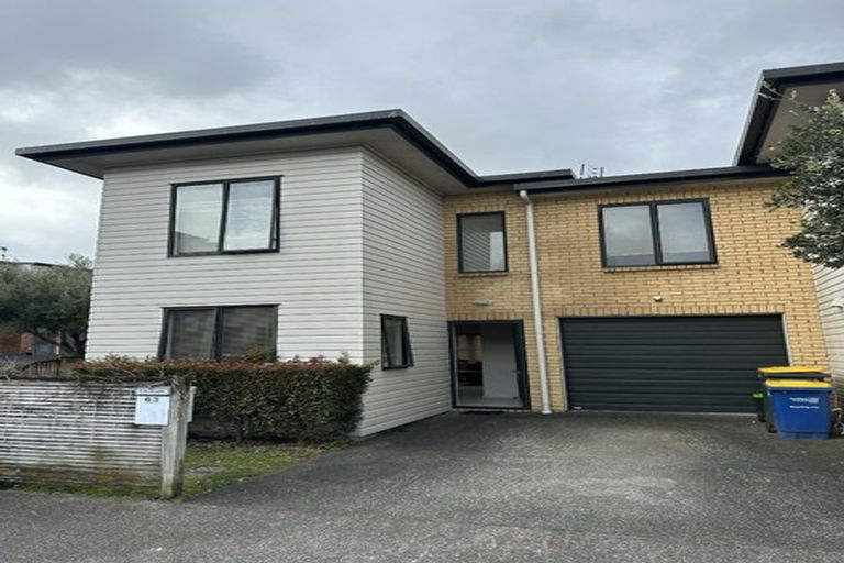 Photo of property in 63 Barnea Circle, Glen Eden, Auckland, 0602