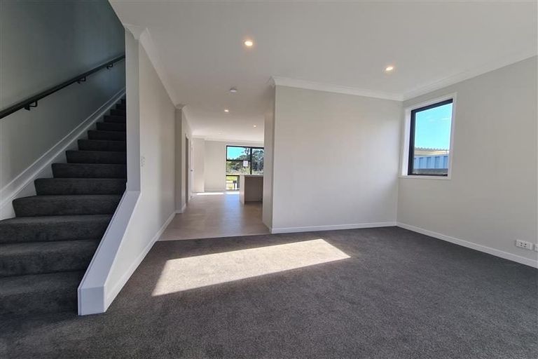 Photo of property in 35b O'meara Street, Swanson, Auckland, 0614