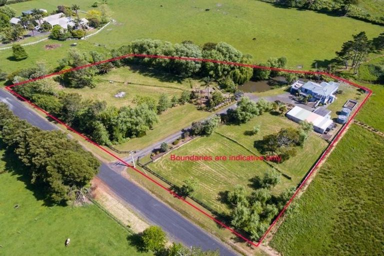 Photo of property in 59 Moontide Road, Kumeu, 0892