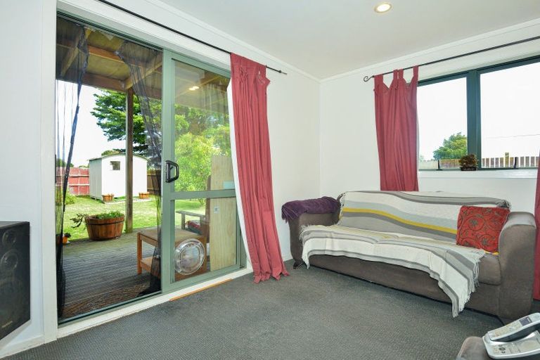 Photo of property in 2 Cochrane Street, Elgin, Gisborne, 4010