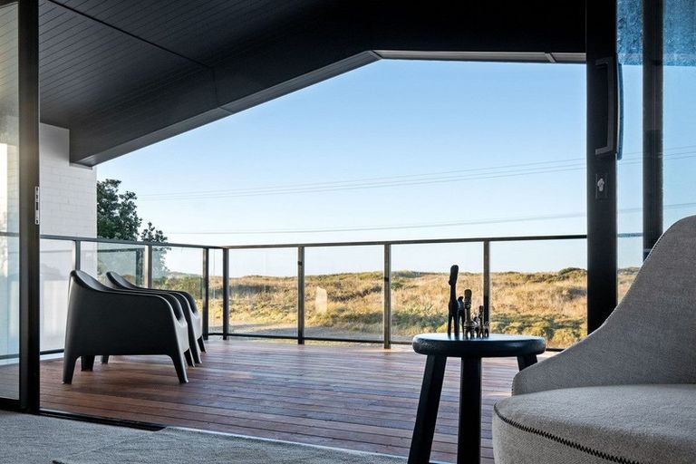 Photo of property in 992a Papamoa Beach Road, Papamoa Beach, 3118