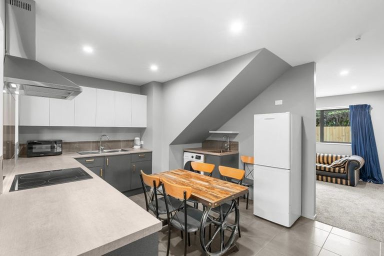 Photo of property in 10 Newnham Terrace, Upper Riccarton, Christchurch, 8041