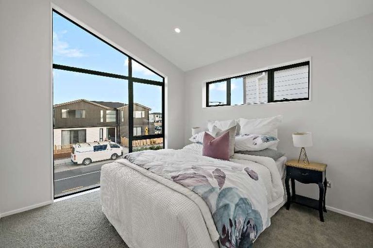 Photo of property in 18 Rapunga Drive, Hobsonville, Auckland, 0616