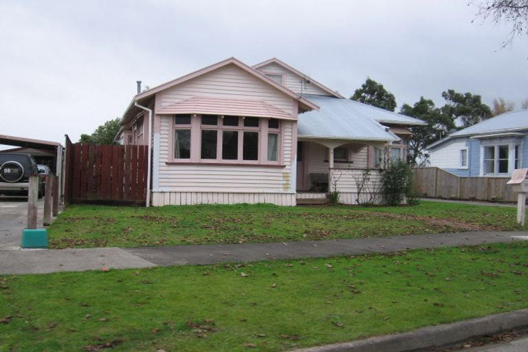 Photo of property in 11 Rosalie Terrace, Kelvin Grove, Palmerston North, 4414