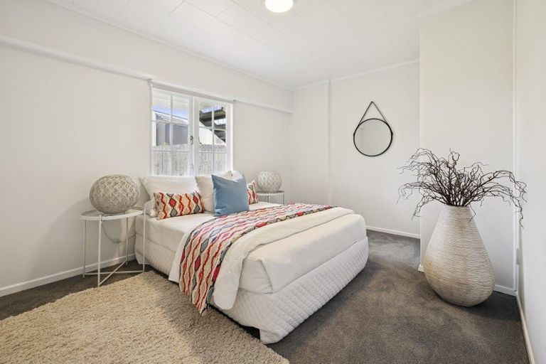 Photo of property in 24 Salem Place, Torbay, Auckland, 0630