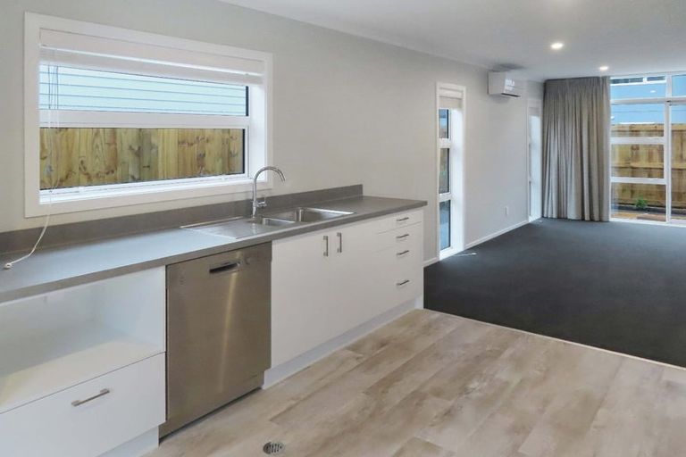 Photo of property in 2b Delaney Drive, Stokes Valley, Lower Hutt, 5019