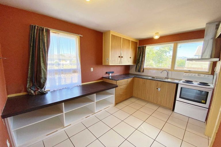 Photo of property in 1/5 Shetland Street, Woolston, Christchurch, 8062