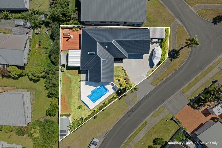 Photo of property in 24 Barbados Way, One Tree Point, 0118