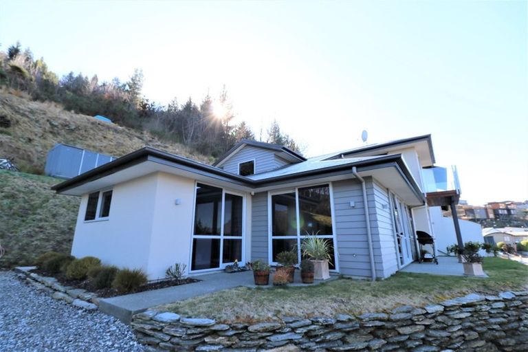 Photo of property in 16 De La Mare Place, Frankton, Queenstown, 9300