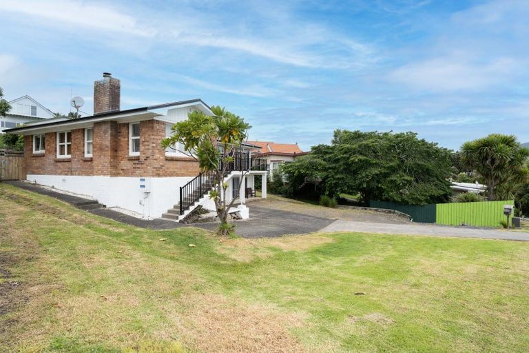 Photo of property in 4 Bankart Street, Raglan, 3225
