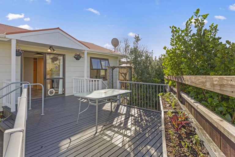 Photo of property in 20 James Street, Raglan, 3225