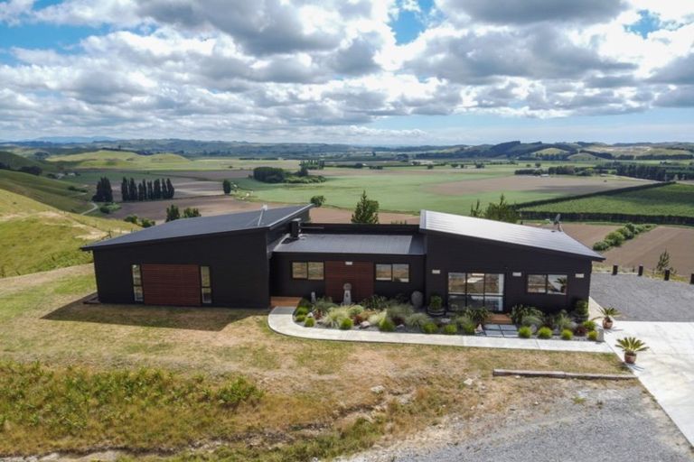 Photo of property in 71 Pirau Road, Fernhill, Napier, 4183