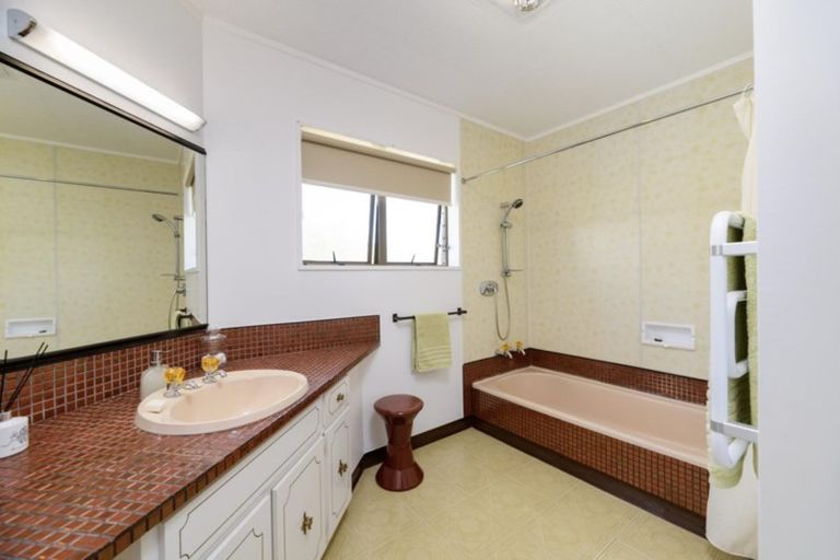 Photo of property in 22 Laing Place, Otumoetai, Tauranga, 3110