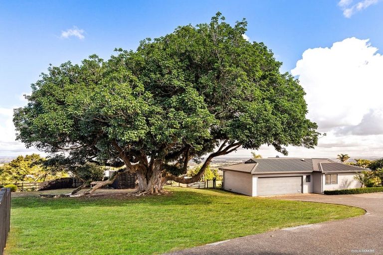 Photo of property in 63 Paparata Road, Bombay, 2675