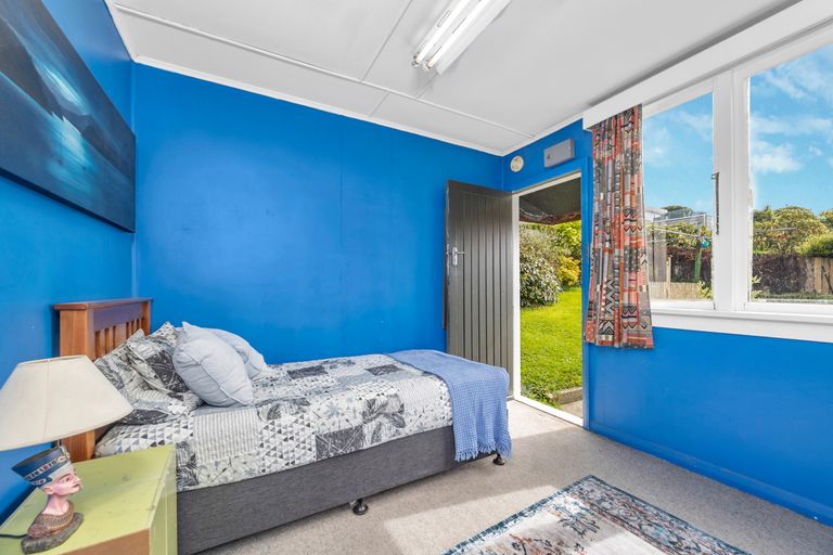 Photo of property in 56 Middleton Road, Kew, Dunedin, 9012