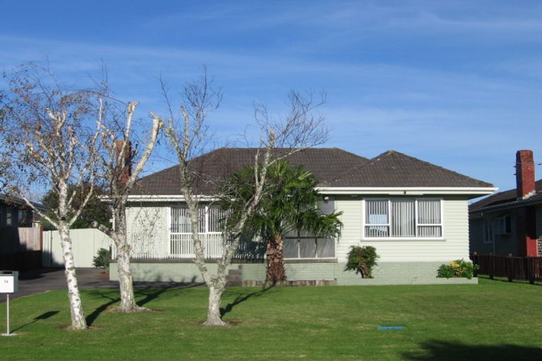 Photo of property in 74 Mclean Avenue, Papatoetoe, Auckland, 2025
