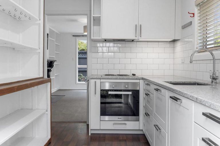 Photo of property in 4/135 Aikmans Road, Merivale, Christchurch, 8014