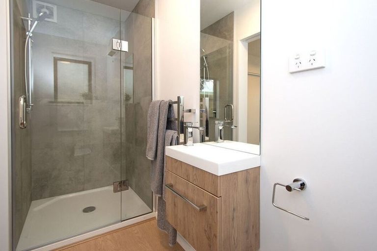 Photo of property in 4/26 Hargest Crescent, Sydenham, Christchurch, 8023