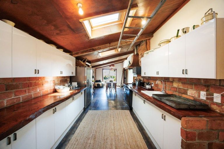 Photo of property in 359 Newbury Line, Bunnythorpe, Palmerston North, 4478