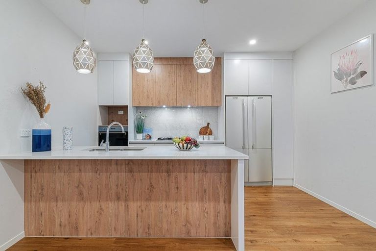 Photo of property in 6 Earlywood Road, Takanini, 2110