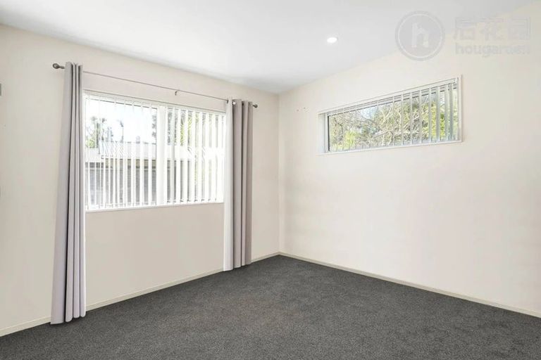 Photo of property in 23a Derwent Crescent, Titirangi, Auckland, 0604
