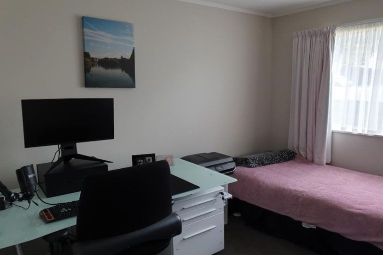 Photo of property in 30 Invercargill Drive, Kelson, Lower Hutt, 5010