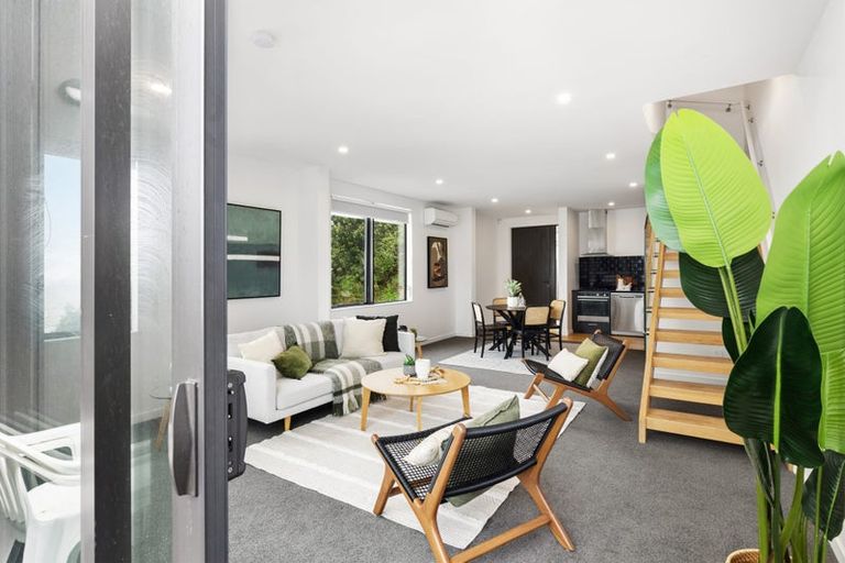 Photo of property in 17/52 High Street, Island Bay, Wellington, 6023