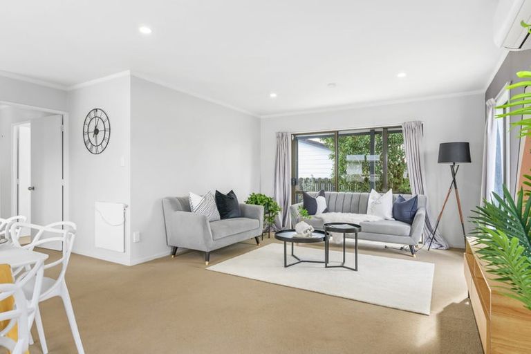 Photo of property in 43 Garland Drive, St Andrews, Hamilton, 3200