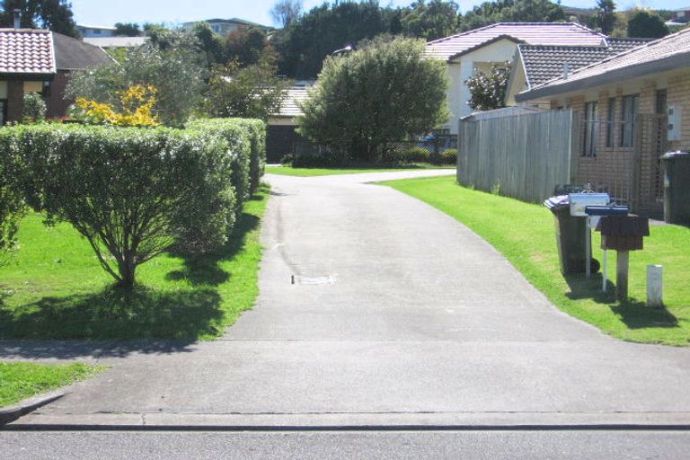 Photo of property in 35 Fremantle Place, Pakuranga Heights, Auckland, 2010