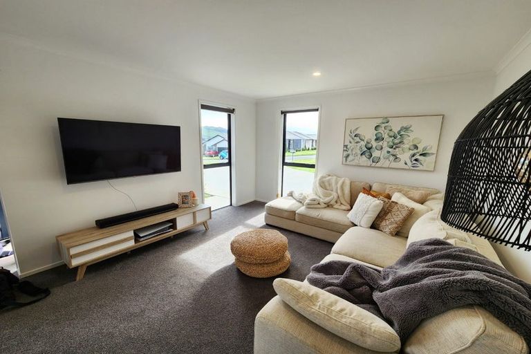 Photo of property in 12 Wingfield Road, Pokeno, 2402