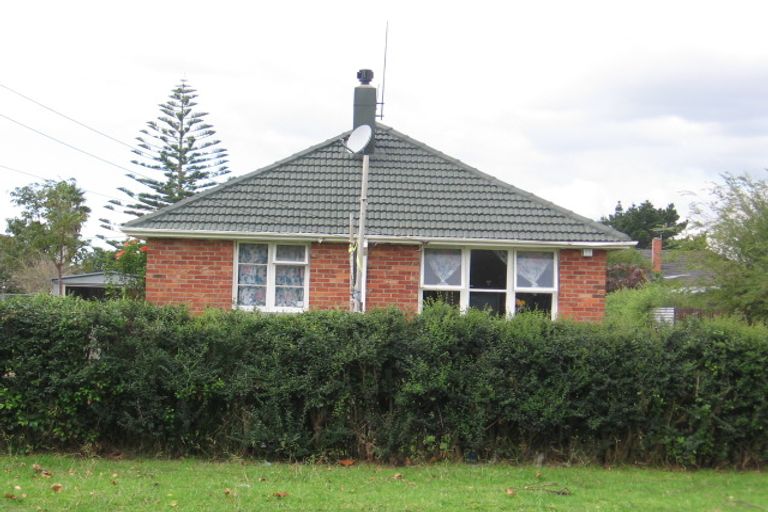 Photo of property in 14 Benghazi Road, Panmure, Auckland, 1072