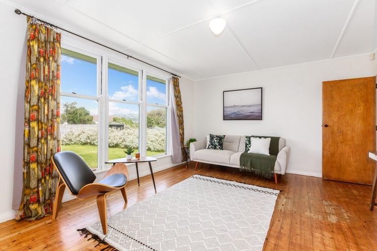 Photo of property in 105 Te Pene Avenue, Titahi Bay, Porirua, 5022