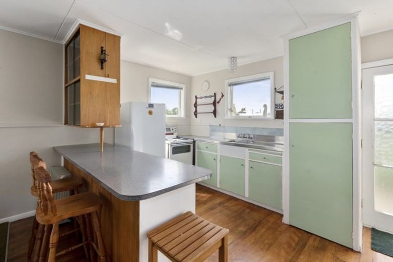 Photo of property in 32 Rua Avenue, Waitarere Beach, Levin, 5510