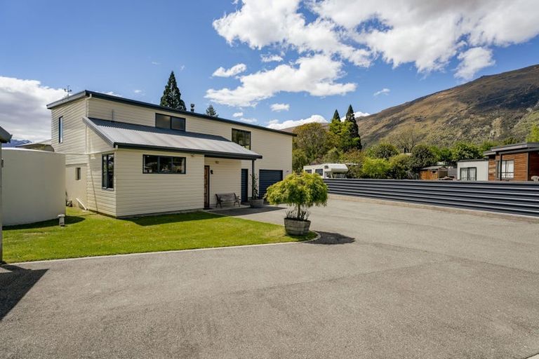 Photo of property in 17 Kent Street, Kingston, Athol, 9793