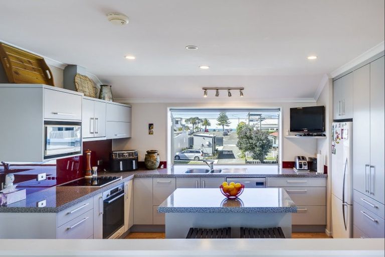 Photo of property in 14/182 Charles Street, Westshore, Napier, 4110