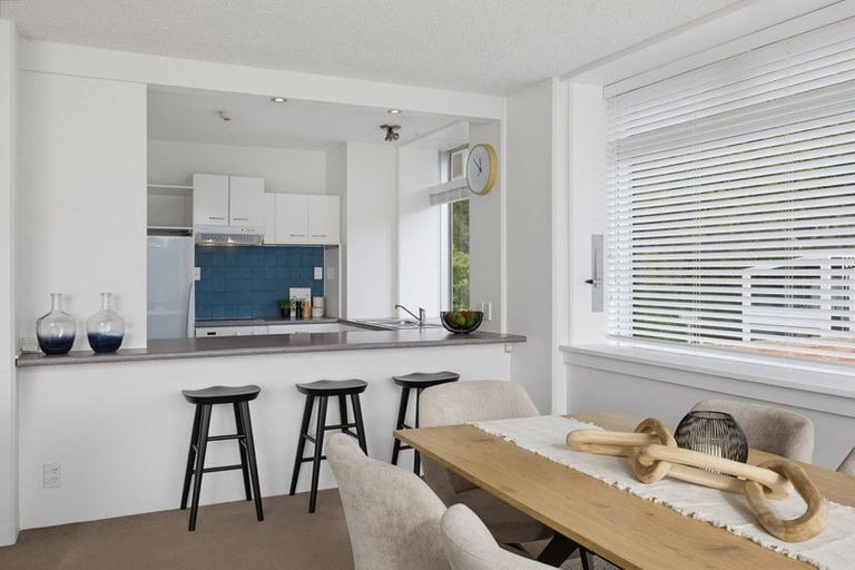 Photo of property in Jerningham Apartments, 20 Oriental Terrace, Oriental Bay, Wellington, 6011