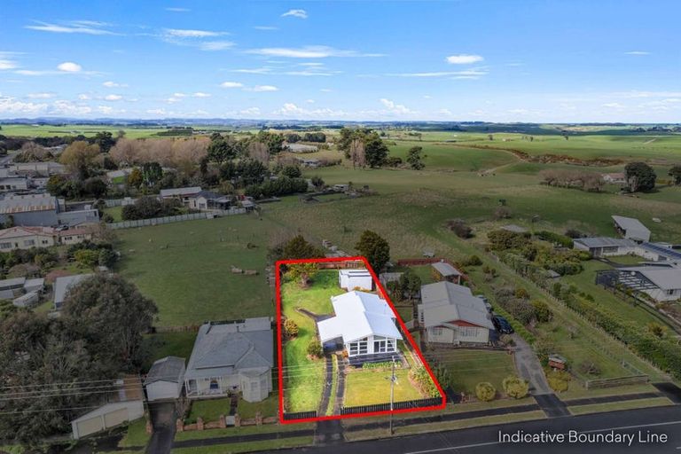 Photo of property in 5 Oturi Road, Waverley, 4510