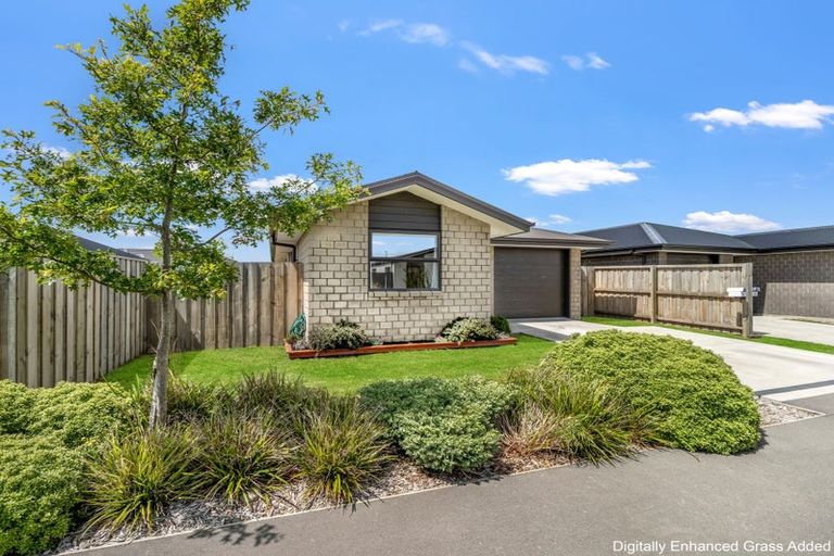 Photo of property in 6 Te Kanawa Lane, Rolleston, 7615