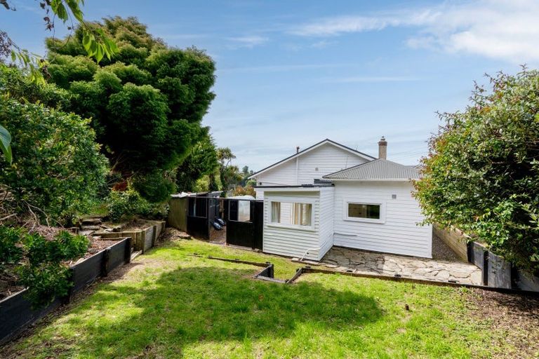 Photo of property in 104 Neidpath Road, Mornington, Dunedin, 9011