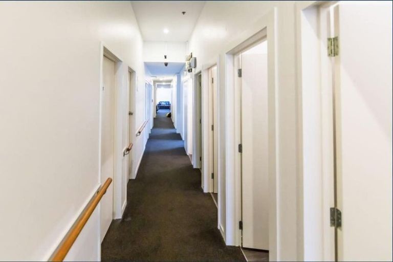 Photo of property in 9 Straven Road, Riccarton, Christchurch, 8011