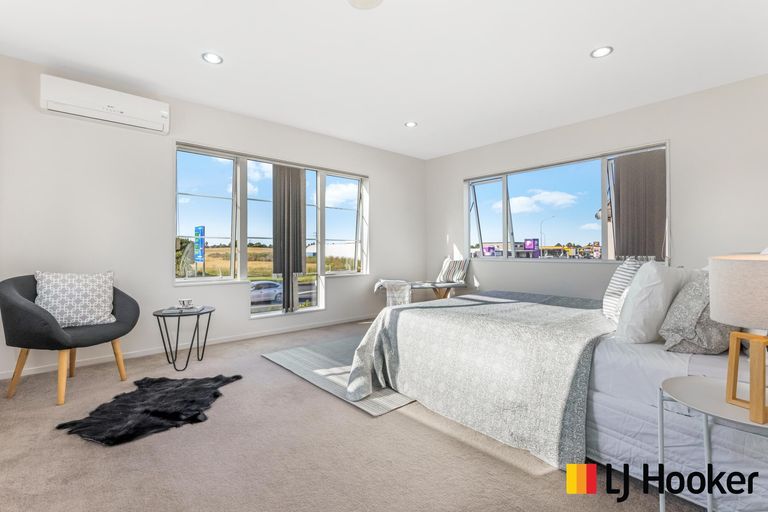 Photo of property in 39 Pickaberry Avenue, Karaka, Papakura, 2113