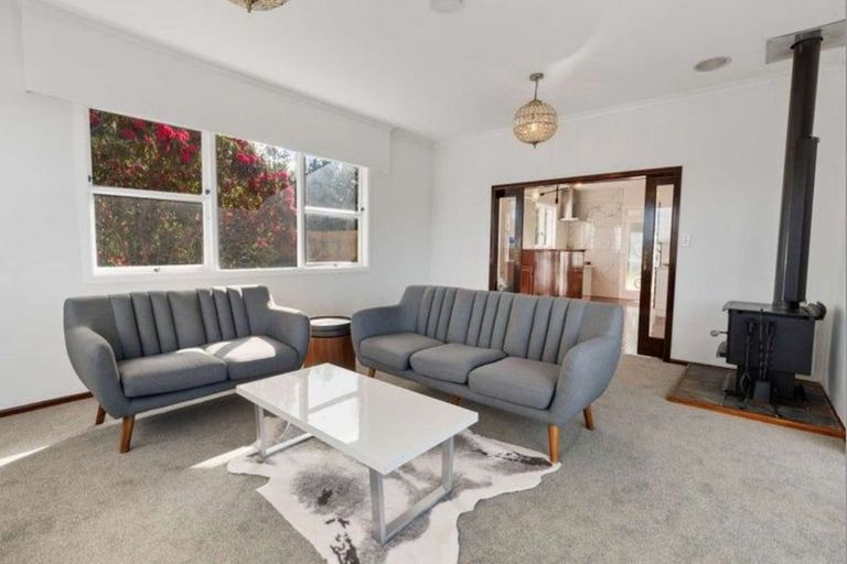 Photo of property in 90 Kawaha Point Road, Kawaha Point, Rotorua, 3010