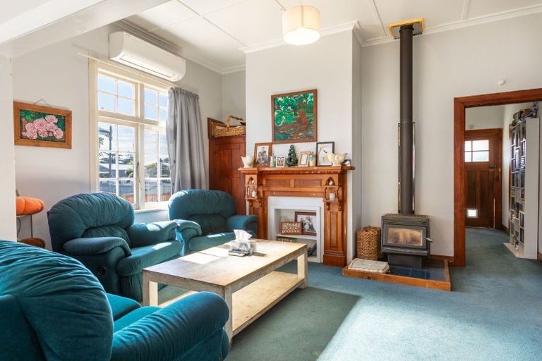 Photo of property in 41 Burns Street, Dannevirke, 4930