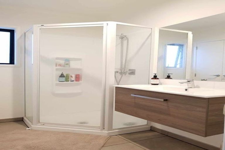 Photo of property in 5 Flounder Road, Hobsonville, Auckland, 0616