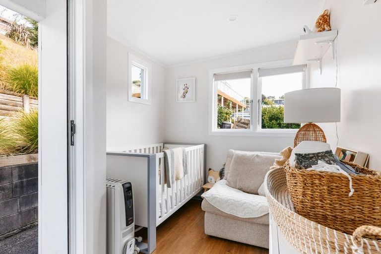 Photo of property in 21 Omokoroa Road, Omokoroa, 3114